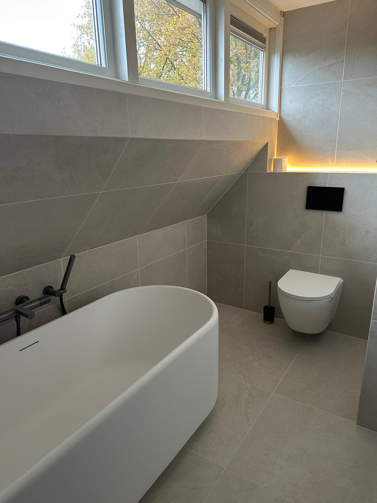 8e1af4f1-ab81-41f6-a484-caf5361cf3bc